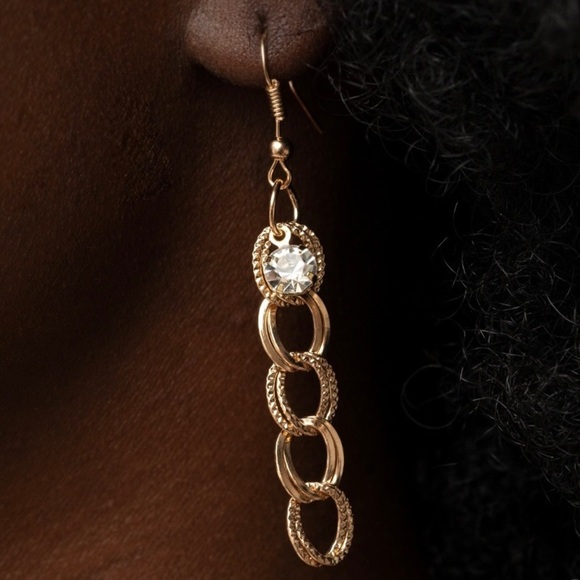 Stunning Gold Chain Layered Statement Fashion Necklace & Earring Set - Picture 5 of 5